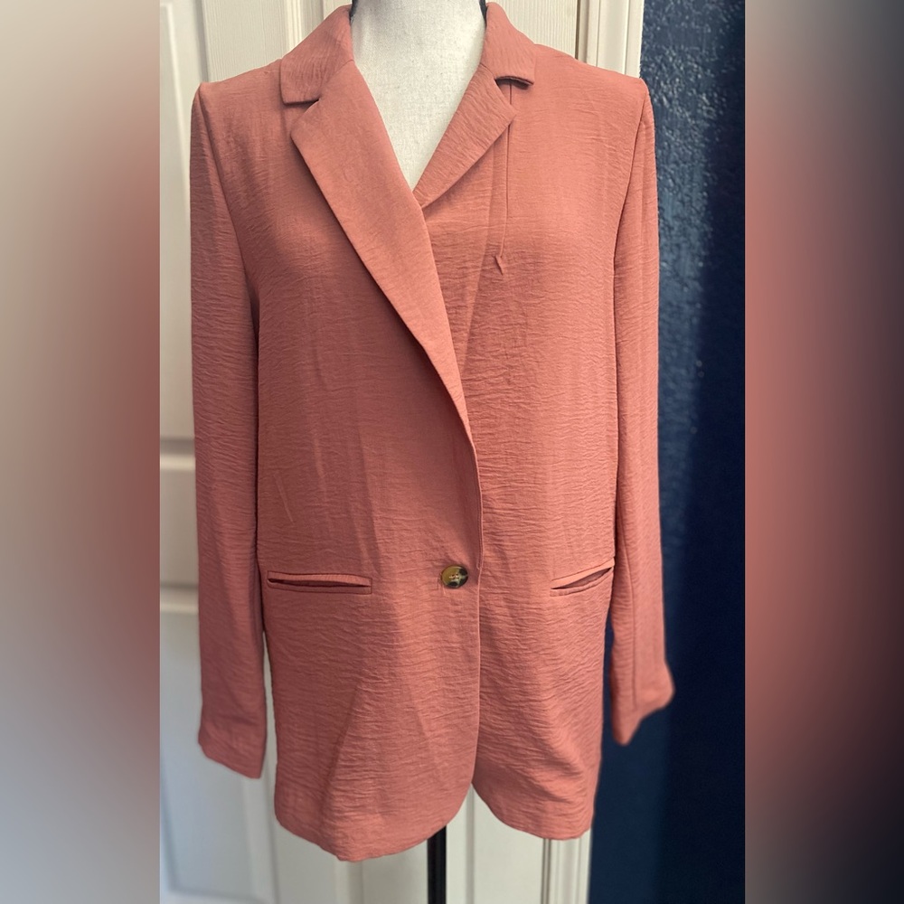 Kohl's Pink Blazer with Notched Lapel and Tailored Fit